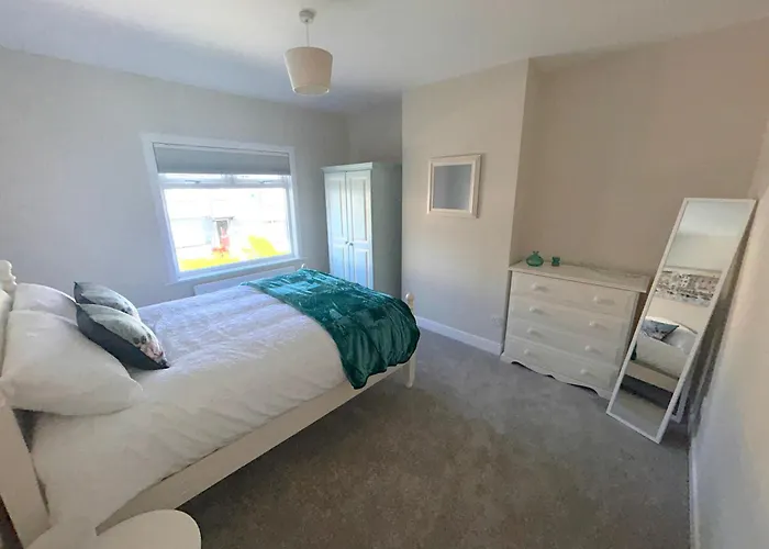 3 Bed Home, Stranmillis, Queens Quarter